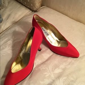 SALE!!! NWOT Pancaldi fabric shoes